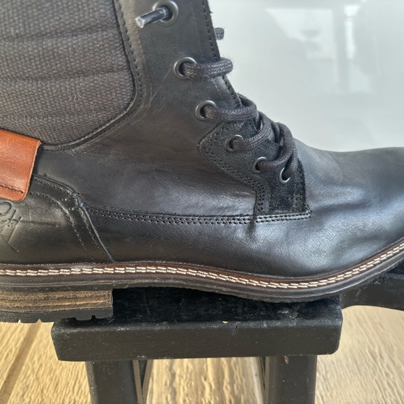 Bull Boxer Men’s Black Leather Boots with Signature Swoosh - Picture 11 of 16